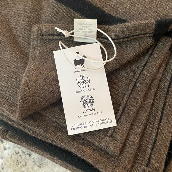 100% Cashmere Blanket from NakedCashmere - Picture 6 of 7